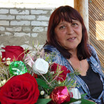 Рая, 70